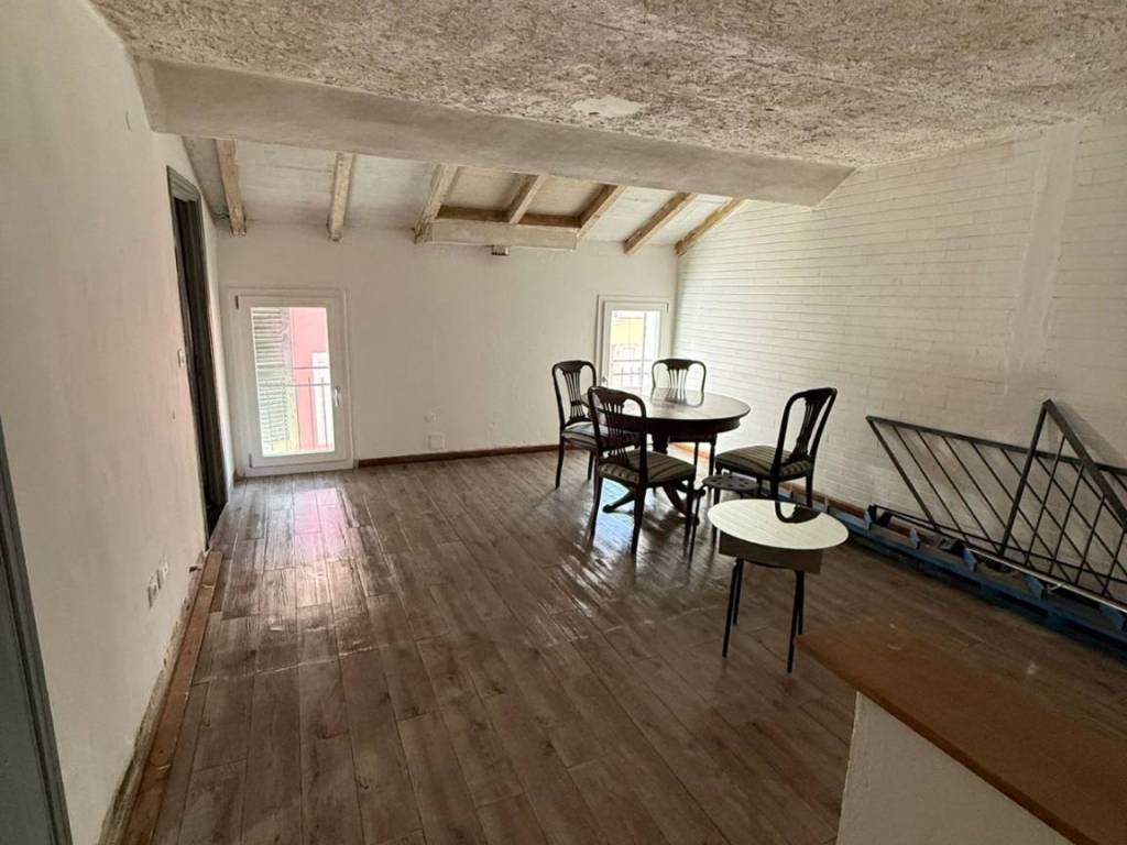 appartamento in vendita a Reggio nell'Emilia in zona Città Storica