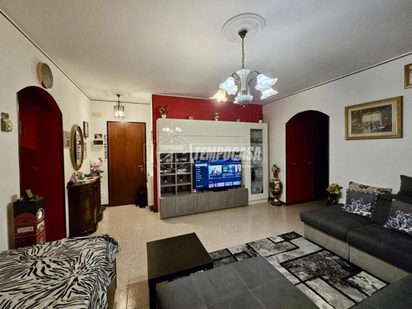 appartamento in vendita a Reggio nell'Emilia in zona Città Storica