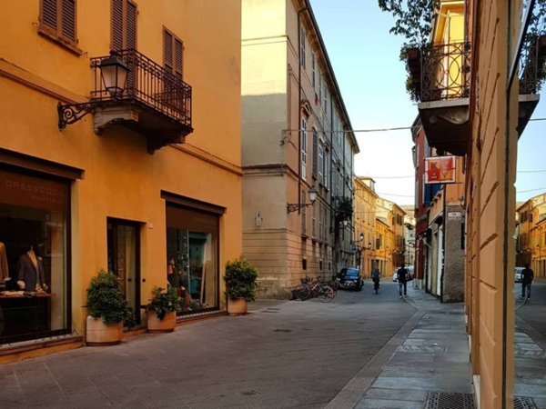 appartamento in vendita a Reggio nell'Emilia in zona Città Storica
