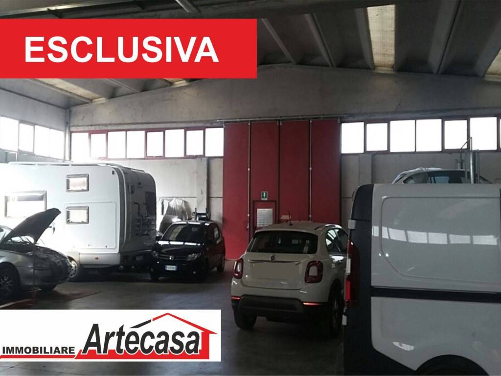 capannone in vendita a Reggio nell'Emilia
