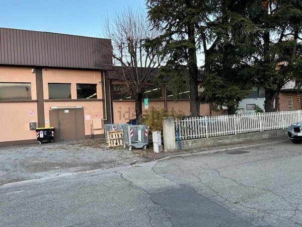 capannone in vendita a Reggio nell'Emilia