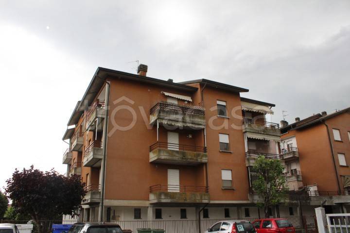 appartamento in vendita a Reggio nell'Emilia in zona Pratofontana