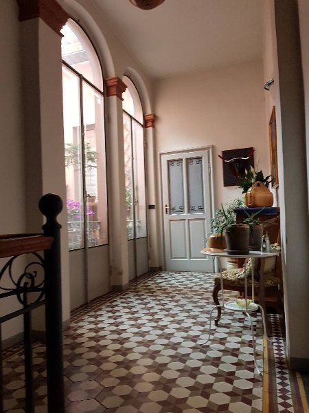 casa indipendente in vendita a Reggio nell'Emilia in zona Città Storica