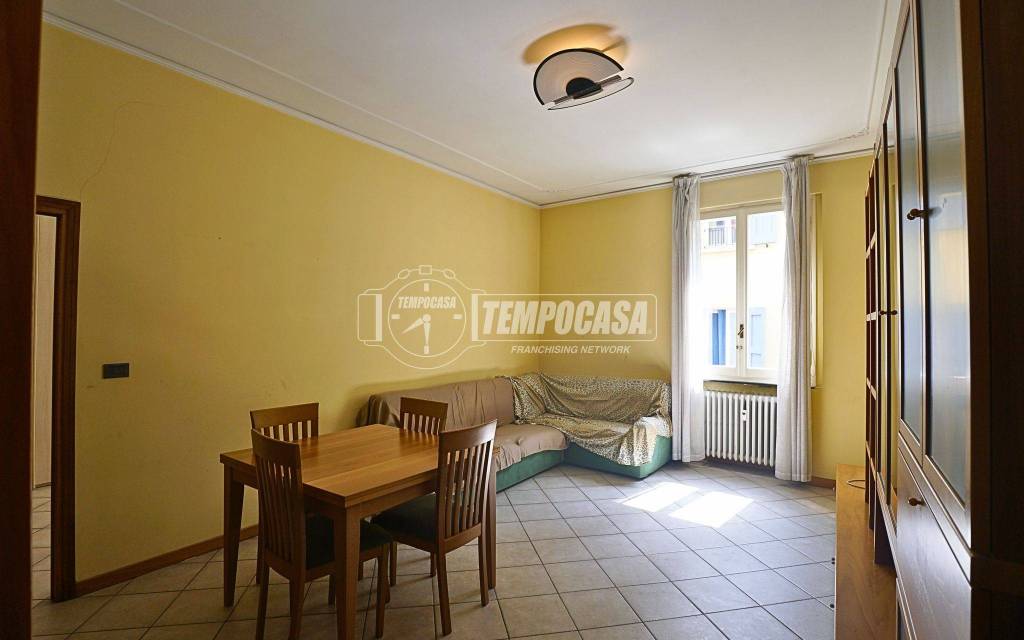 appartamento in vendita a Reggio nell'Emilia in zona Città Storica