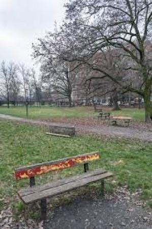 casa indipendente in vendita a Reggio nell'Emilia in zona Città Storica