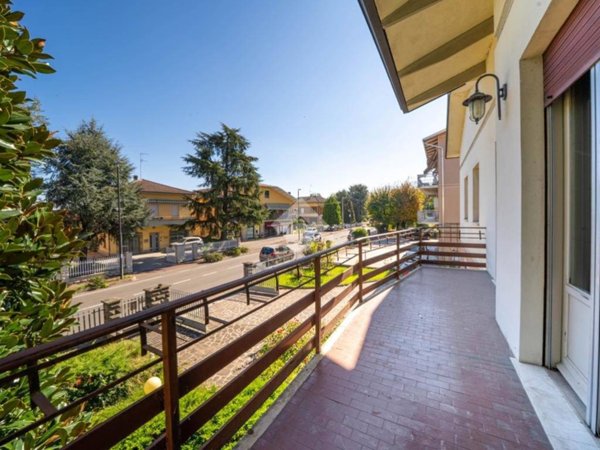 casa indipendente in vendita a Reggio nell'Emilia