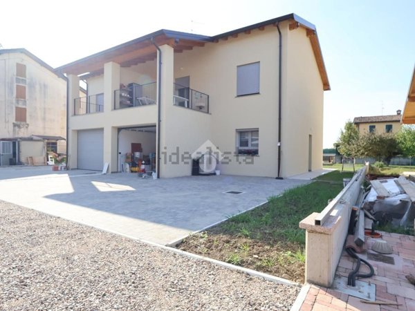 appartamento in vendita a Reggio nell'Emilia