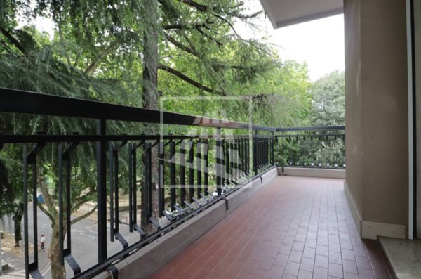 appartamento in vendita a Reggio nell'Emilia in zona Città Storica