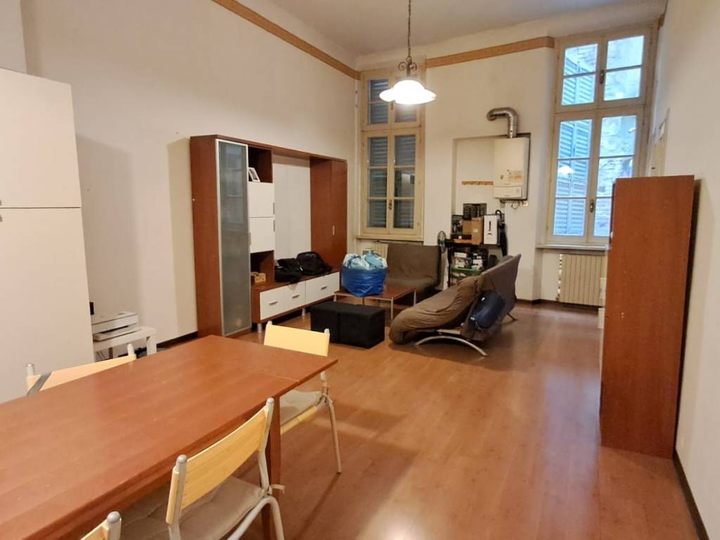 appartamento in vendita a Reggio nell'Emilia in zona Città Storica