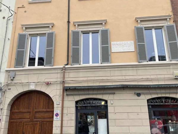 appartamento in vendita a Reggio nell'Emilia in zona Città Storica