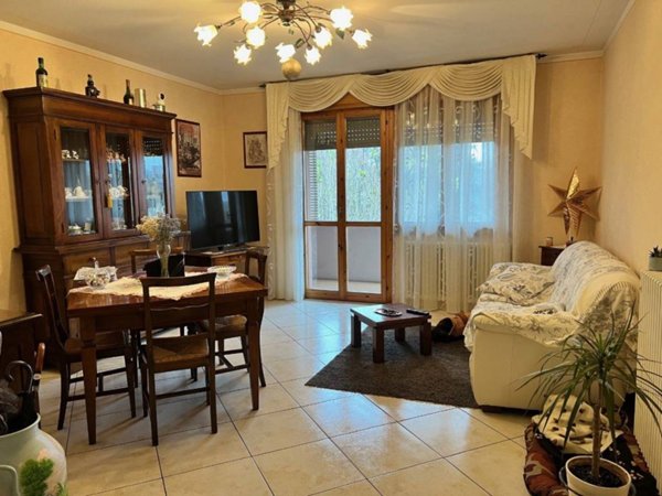 appartamento in vendita a Reggio nell'Emilia in zona Città Storica