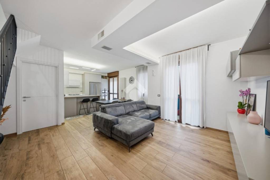 appartamento in vendita a Reggio nell'Emilia in zona Pieve Modolena