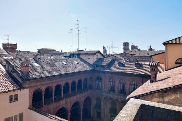 appartamento in vendita a Reggio nell'Emilia in zona Città Storica