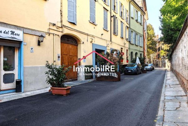 appartamento in vendita a Reggio nell'Emilia in zona Città Storica