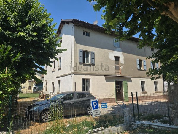 casa semindipendente in vendita a Reggio nell'Emilia