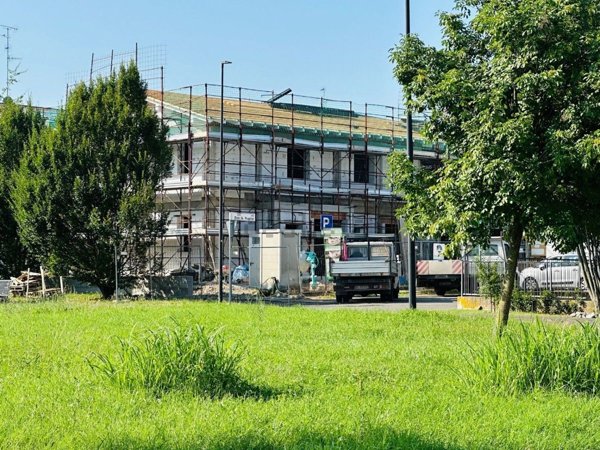 casa indipendente in vendita a Reggio nell'Emilia in zona Fogliano