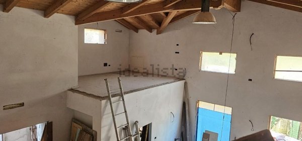 casa indipendente in vendita a Reggio nell'Emilia in zona Sesso