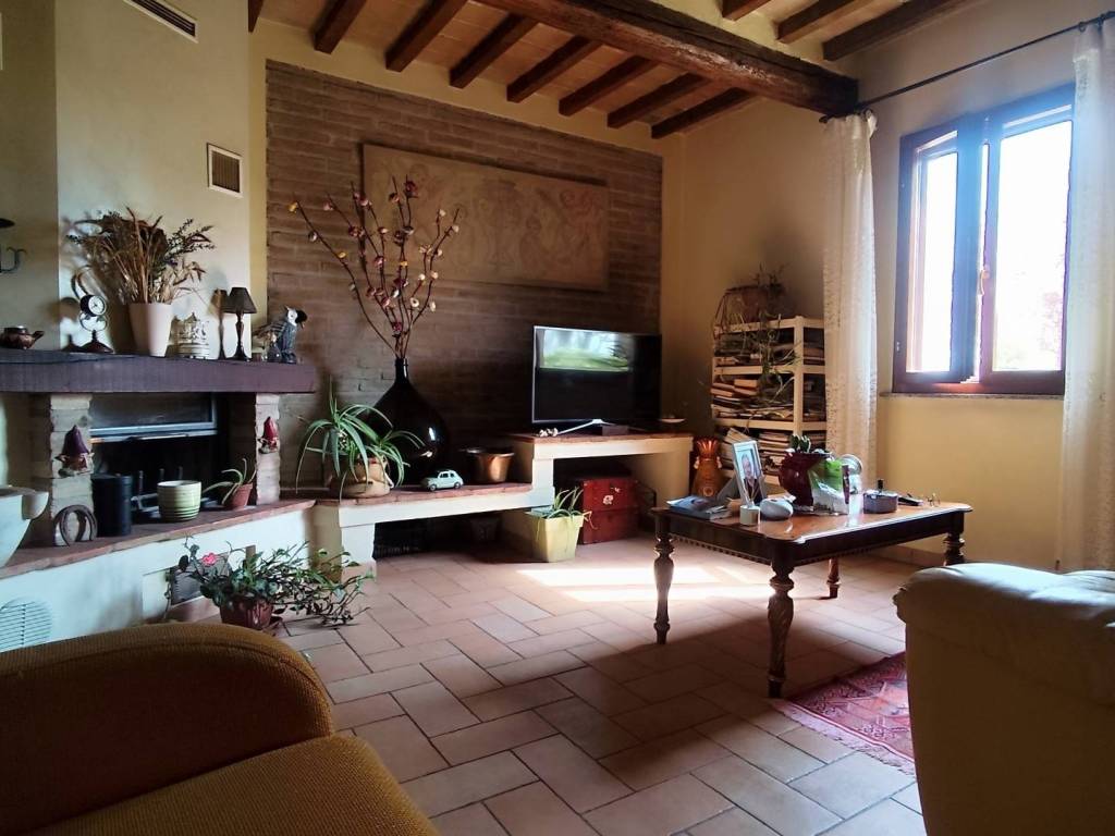 appartamento in vendita a Reggio nell'Emilia in zona Città Storica