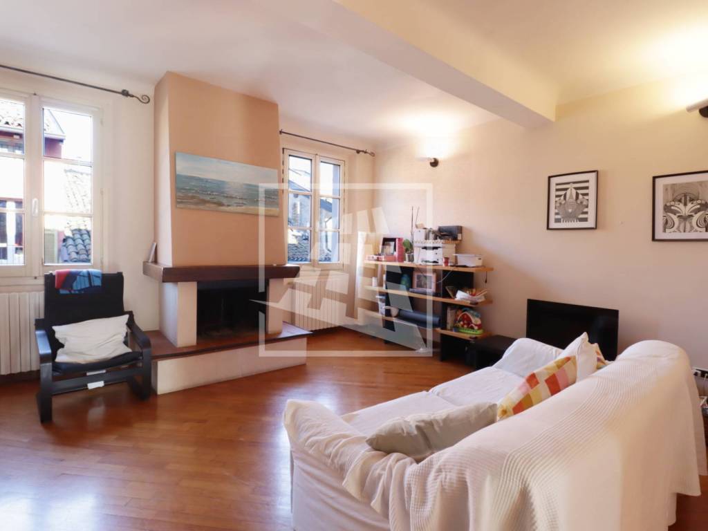 appartamento in vendita a Reggio nell'Emilia in zona Città Storica