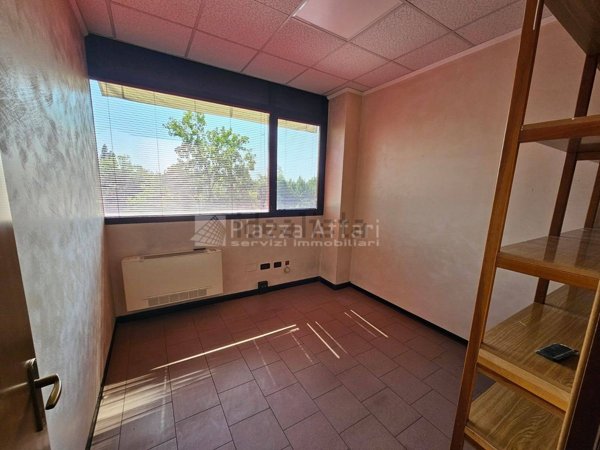 attico in vendita a Reggio nell'Emilia in zona Tribunale