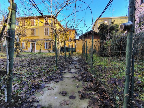 casa indipendente in vendita a Reggio nell'Emilia