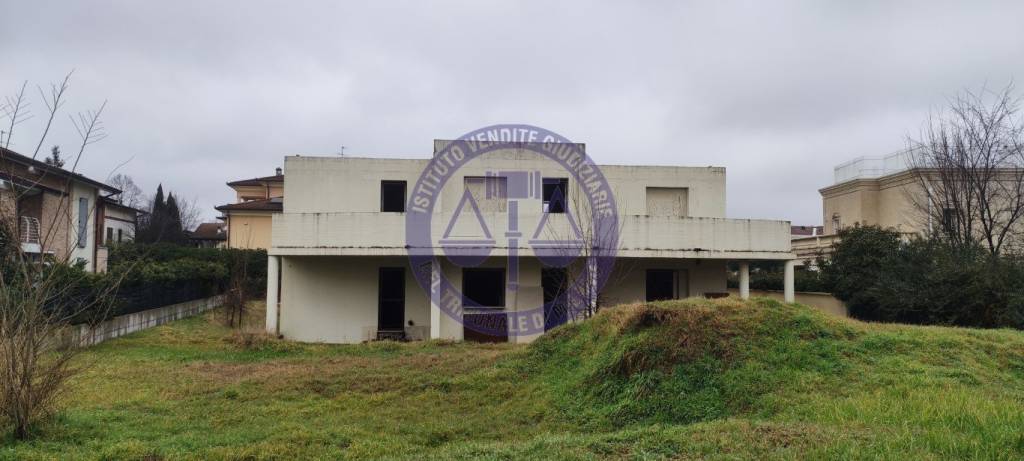 casa indipendente in vendita a Reggio nell'Emilia