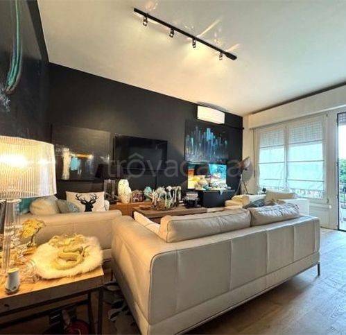 appartamento in vendita a Reggio nell'Emilia in zona Città Storica