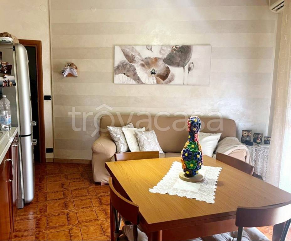 appartamento in vendita a Reggio nell'Emilia in zona Città Storica