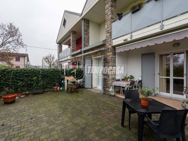 casa indipendente in vendita a Reggio nell'Emilia in zona San Maurizio