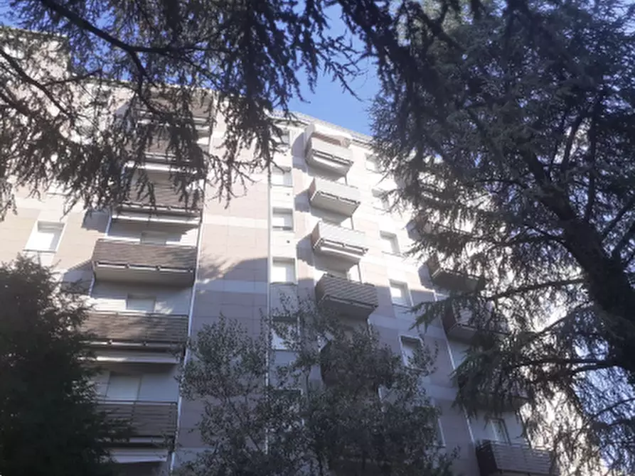 appartamento in vendita a Reggio nell'Emilia in zona Tribunale