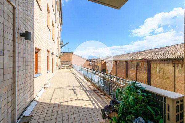 appartamento in vendita a Reggio nell'Emilia in zona Città Storica