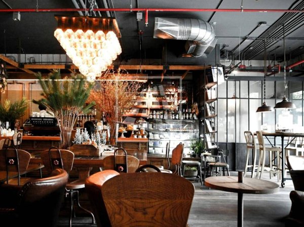 locale commerciale in vendita a Reggio nell'Emilia