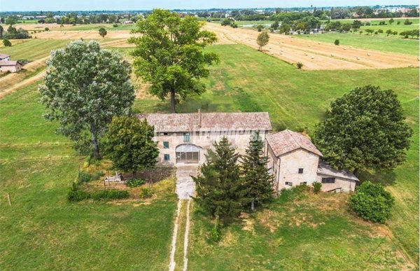 casa indipendente in vendita a Reggio nell'Emilia in zona Rivalta