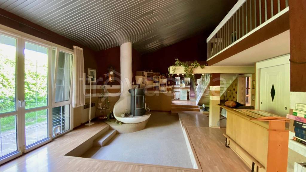 casa indipendente in vendita a Reggio nell'Emilia in zona Città Storica