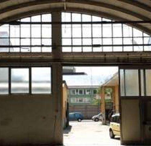 capannone in vendita a Reggio nell'Emilia in zona Pieve Modolena