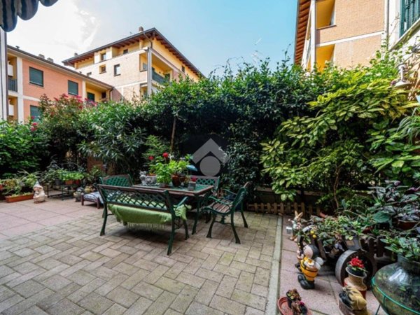 casa indipendente in vendita a Reggio nell'Emilia in zona Pieve Modolena