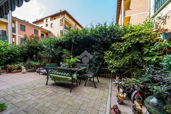 casa indipendente in vendita a Reggio nell'Emilia in zona Pieve Modolena