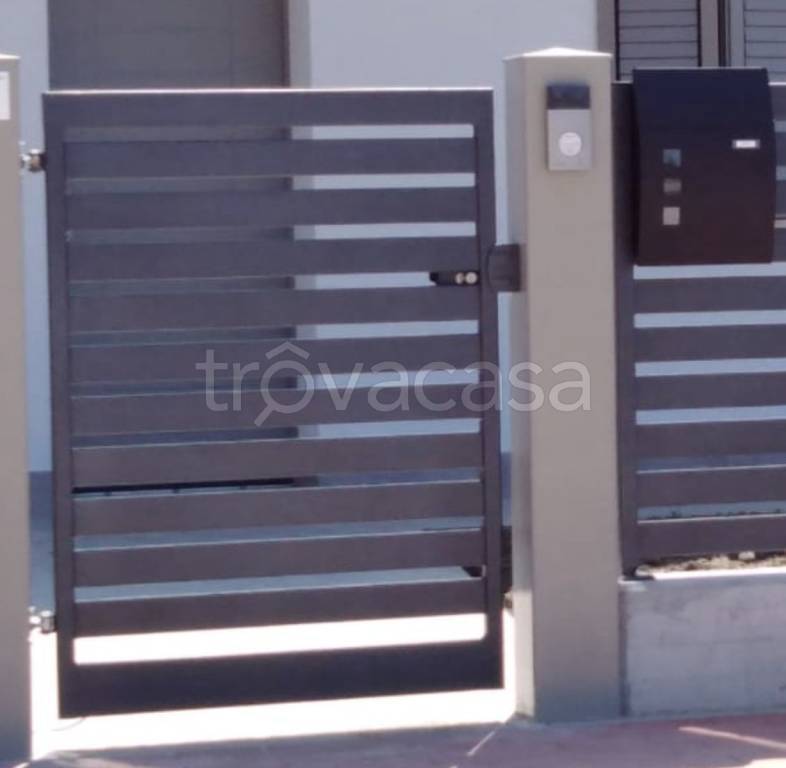 casa indipendente in vendita a Reggio nell'Emilia in zona Regina Pacis