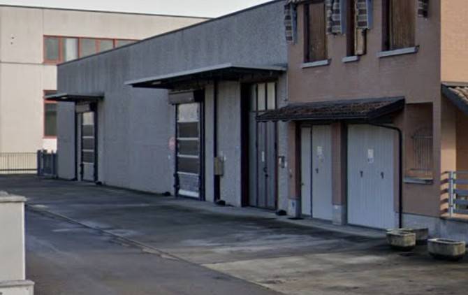 locale commerciale in vendita a Reggio nell'Emilia