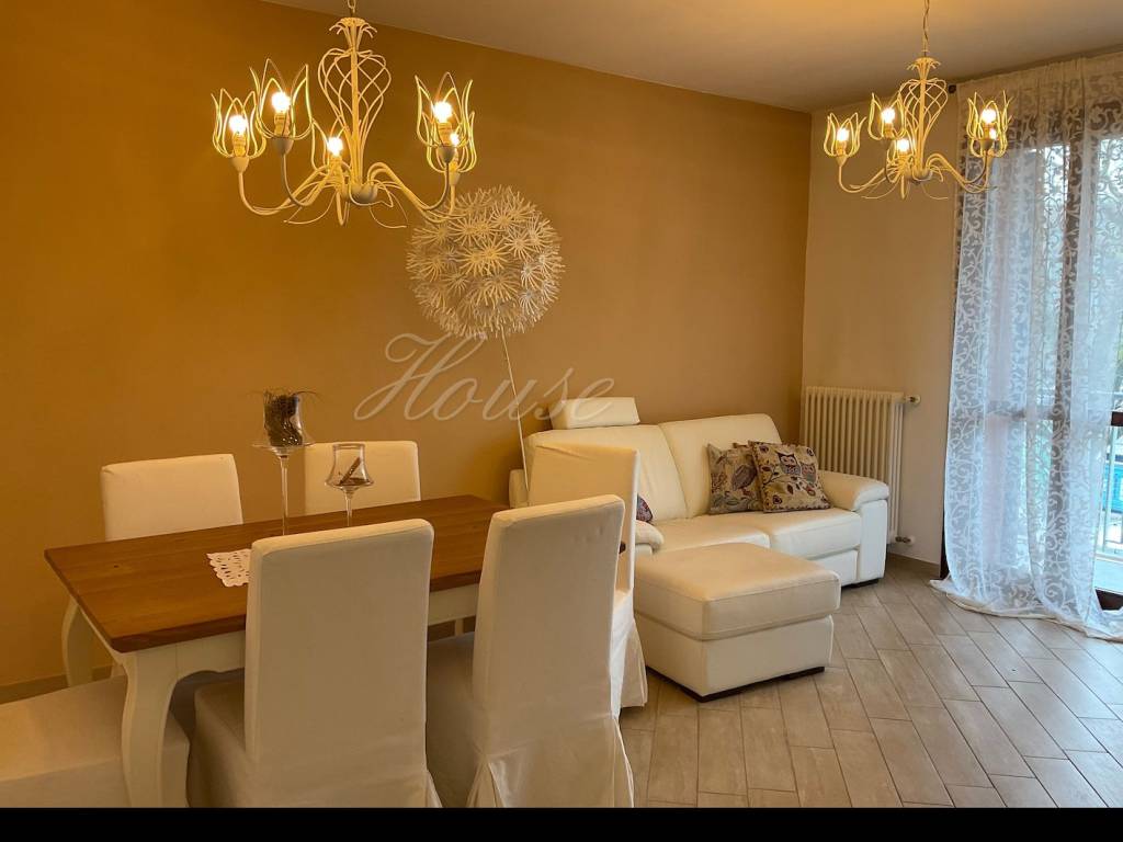 appartamento in vendita a Reggio nell'Emilia in zona Baragalla