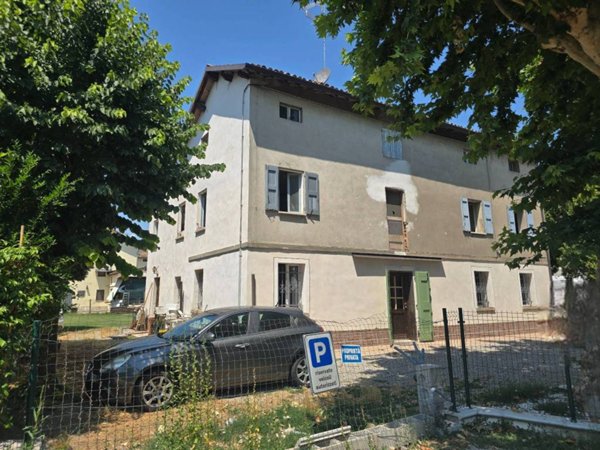 casa indipendente in vendita a Reggio nell'Emilia