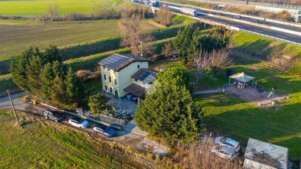 casa indipendente in vendita a Reggio nell'Emilia in zona Cadè / Gaida