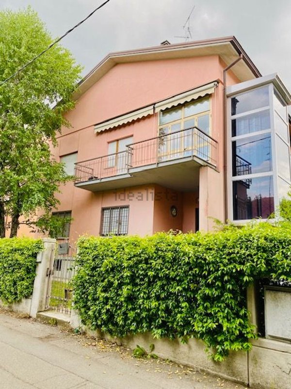 appartamento in vendita a Reggio nell'Emilia in zona Gattaglio