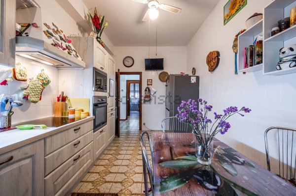 appartamento in vendita a Reggio nell'Emilia in zona Città Storica