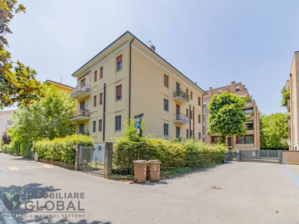 appartamento in vendita a Reggio nell'Emilia in zona Città Storica