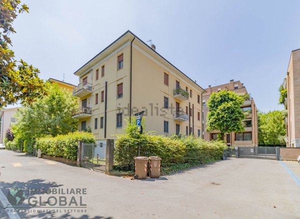 appartamento in vendita a Reggio nell'Emilia in zona Città Storica
