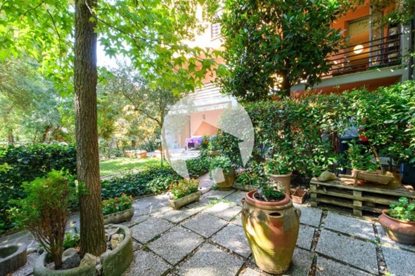 casa indipendente in vendita a Reggio nell'Emilia in zona Rivalta