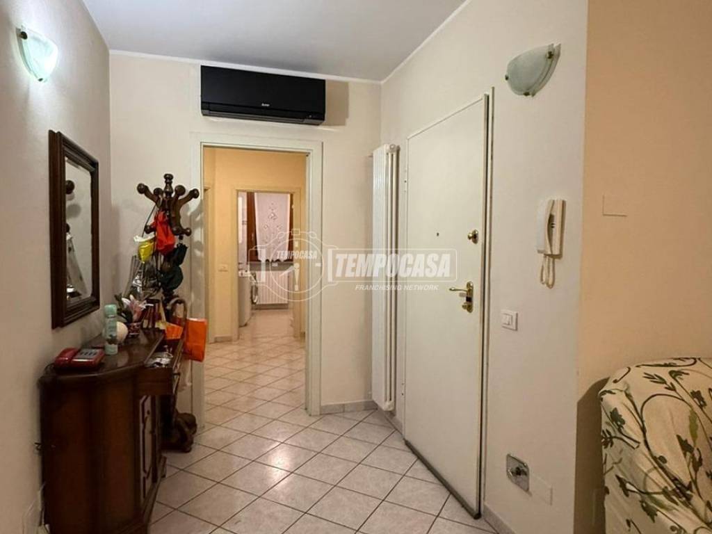 appartamento in vendita a Reggio nell'Emilia in zona Cavazzoli