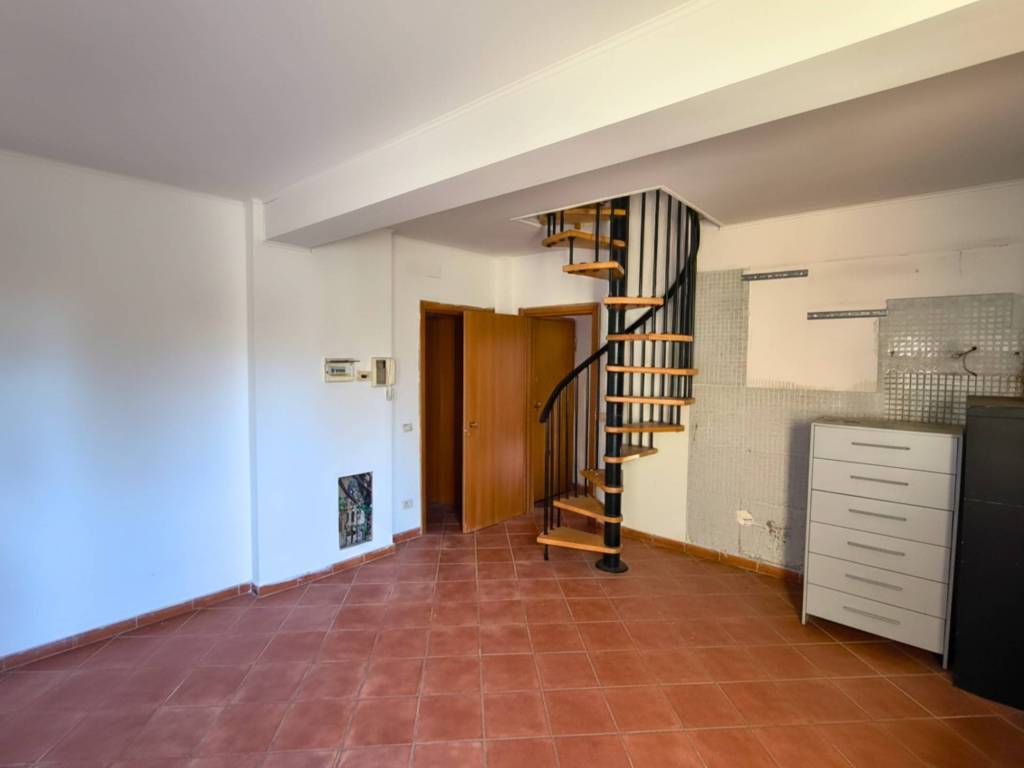 appartamento in vendita a Reggio nell'Emilia in zona Tribunale