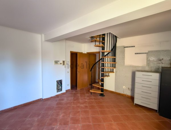 appartamento in vendita a Reggio nell'Emilia in zona Tribunale